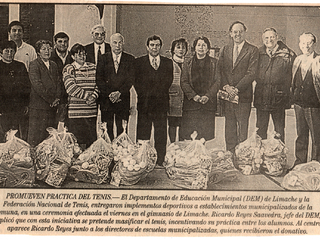 Entrega de implementos deportivos de tenis a las escuelas municipalizadas de Limache Entrega de implementos deportivos de tenis a las escuelas municipalizadas de Limache