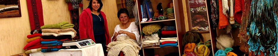 Angela Artesanías en la carpa Angela Artesanías en la carpa