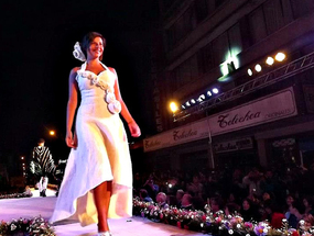 Desfile del mercado en calle Aldunate Desfile del mercado en calle Aldunate