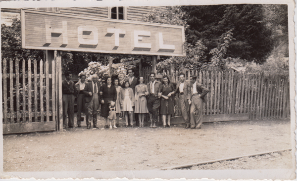 Primer hotel Riñihue