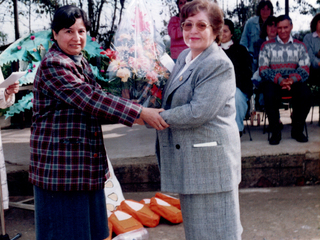 Despedida de parte de los profesores a Lilia Cárdenas Montenegro Despedida de parte de los profesores a Lilia Cárdenas Montenegro