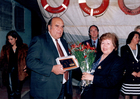 Entrega de premio por profesora destacada Entrega de premio por profesora destacada