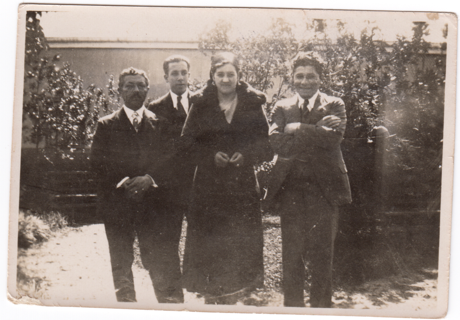 Grupo de amigos de Tito Sanhueza Grupo de amigos de Tito Sanhueza