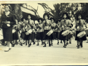 Desfile en la plaza