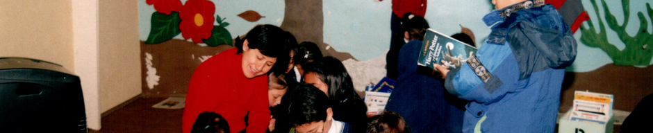 Biblioteca con niños de primer año Biblioteca con niños de primer año