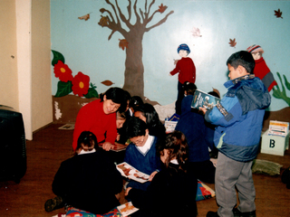 Biblioteca con niños de primer año Biblioteca con niños de primer año