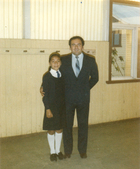 Mi hija y su profesor en su licenciatura Mi hija y su profesor en su licenciatura