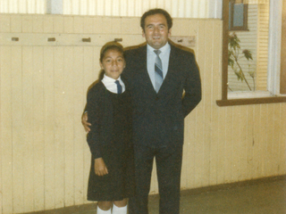 Mi hija y su profesor en su licenciatura Mi hija y su profesor en su licenciatura