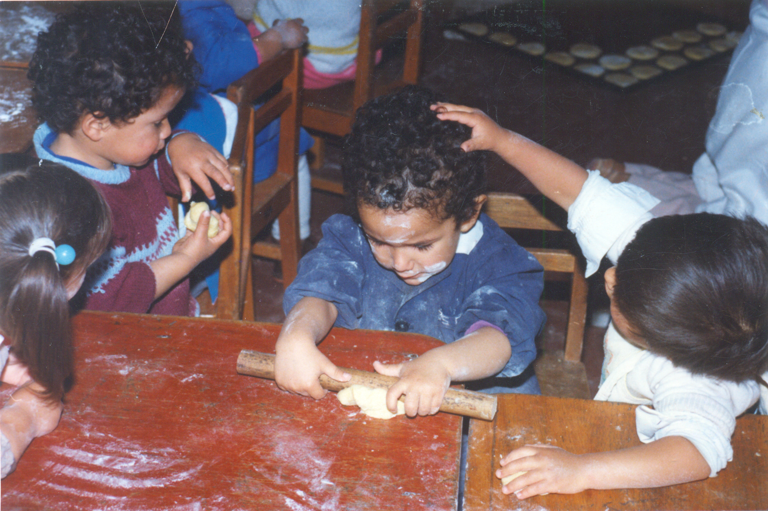 Oskar junior haciendo masitas Oskar junior haciendo masitas