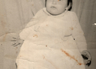 De pie a los 8 meses De pie a los 8 meses