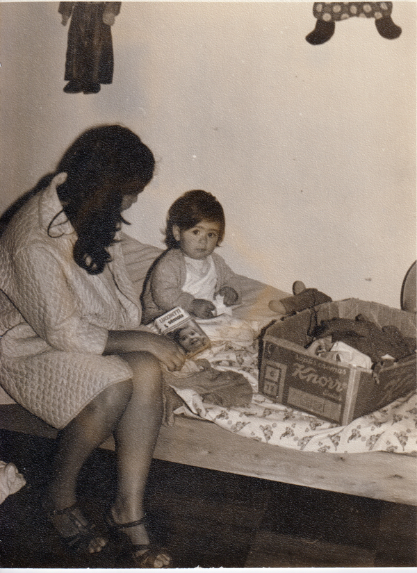 Iris junto a su hija Leslie Iris junto a su hija Leslie