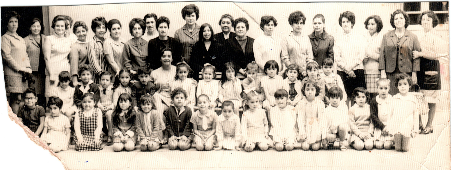 Apoderadas y estudiantes Apoderadas y estudiantes