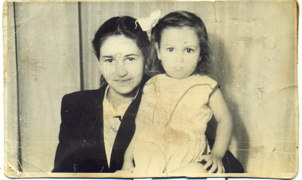 Junto a mi mamita Junto a mi mamita
