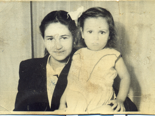 Junto a mi mamita Junto a mi mamita