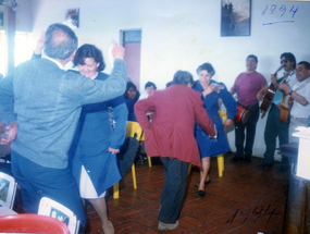 Bailando cueca Bailando cueca