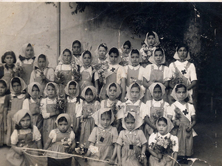 Niñas coro litúrgico Escuela Parroquial Niñas coro litúrgico Escuela Parroquial