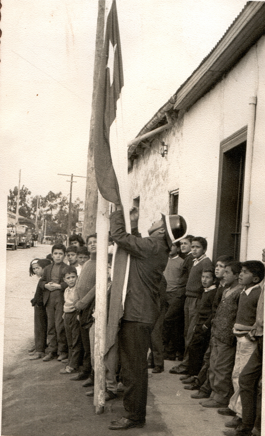 Niños en el centro de Puchuncaví Niños en el centro de Puchuncaví