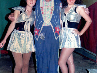 Payaso Cachureo con integrantes del ballet Payaso Cachureo con integrantes del ballet