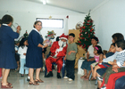 Celebración de navidad para niños y niñas de la comunidad