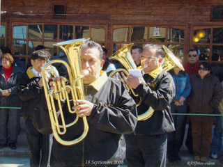 Instrumentos de viento y de contracanto de la banda Esmeralda Instrumentos de viento y de contracanto de la banda Esmeralda