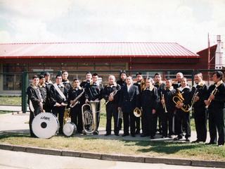 Banda Esmeralda y refuerzo de colegas de banda de Osorno Banda Esmeralda y refuerzo de colegas de banda de Osorno