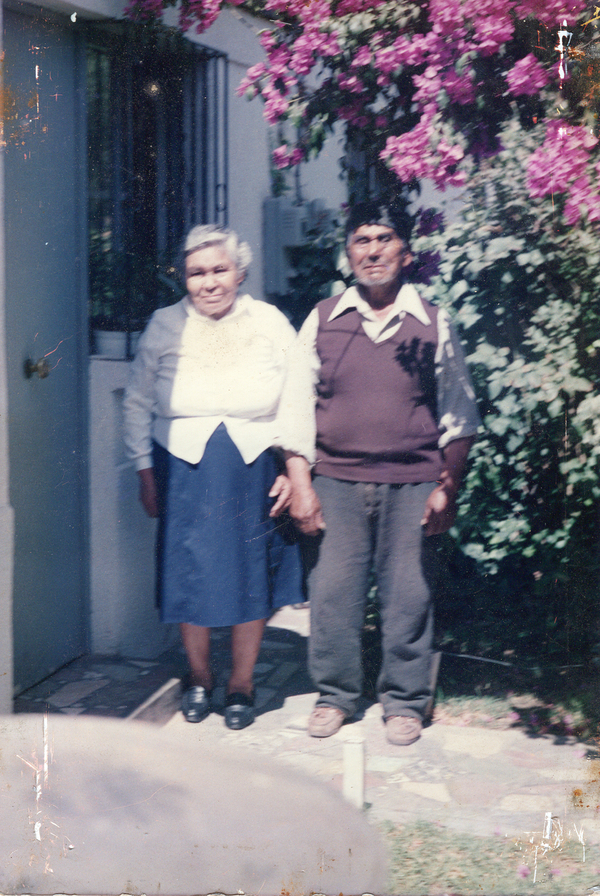 Mamá y papá de paseo en Santiago