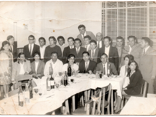 Directiva y socios de cooperativa de vivienda