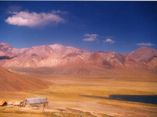 Refugio de arrieros en la cordillera