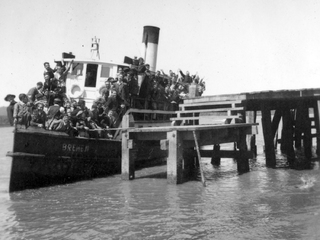 Paseo de internos al muelle de Niebla