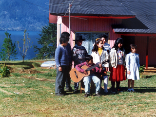 Niños cantando
