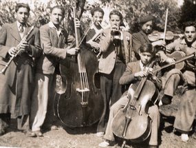 Integrantes de la orquesta de segundo año