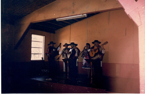 Presentación en el Salón Parroquial