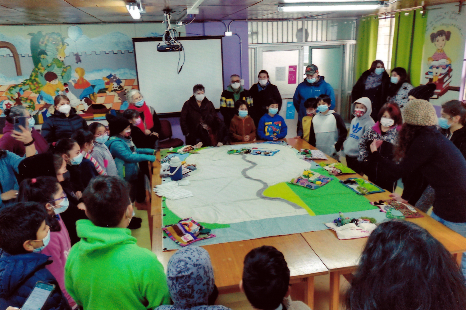 Mapa textil en la Escuela Angachilla Mapa textil en la Escuela Angachilla