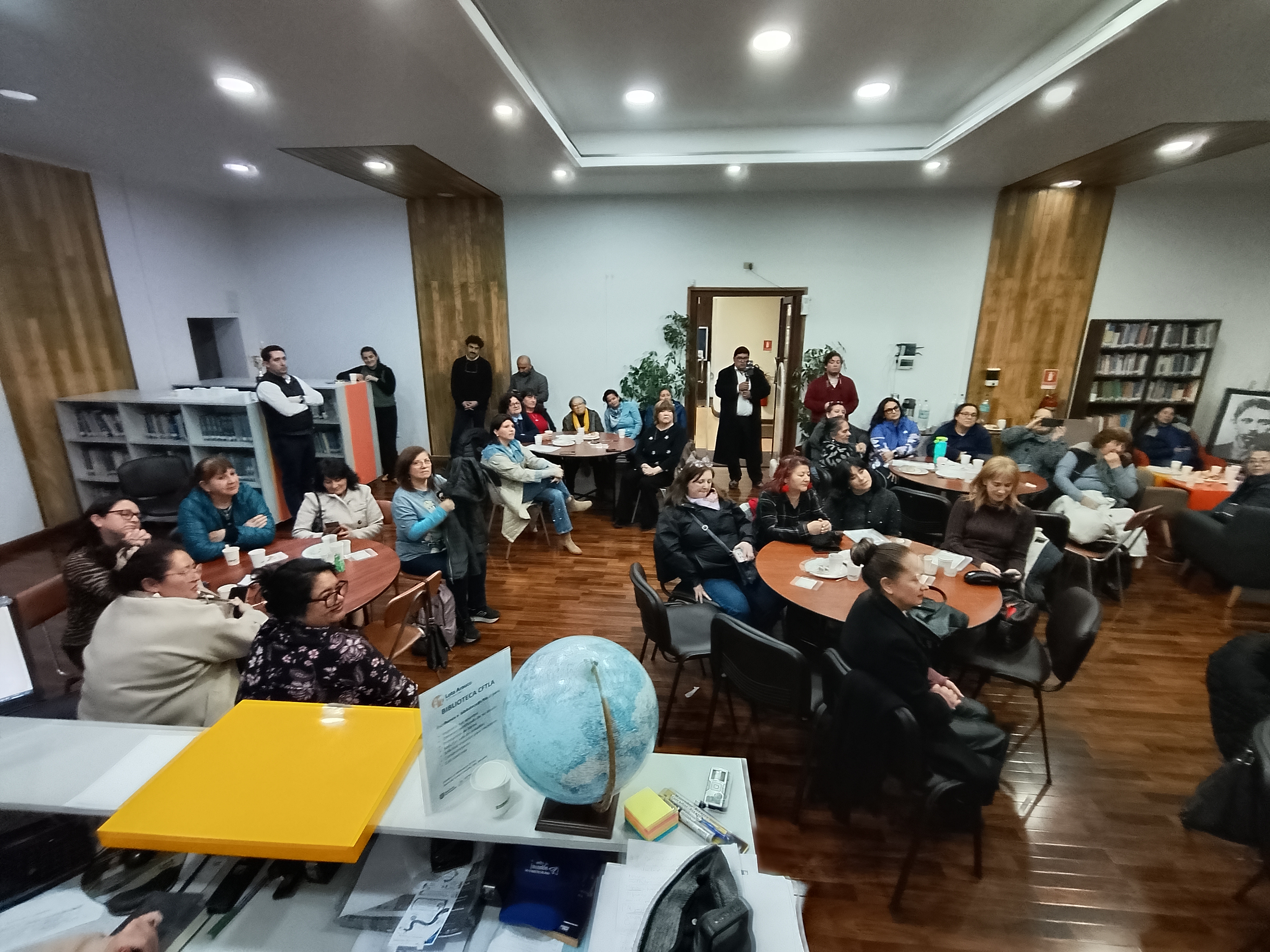 Mujeres de Lota protagonizan primer encuentro comunitario de Memorias del Siglo XX en el Biobío Mujeres de Lota protagonizan primer encuentro comunitario de Memorias del Siglo XX en el Biobío