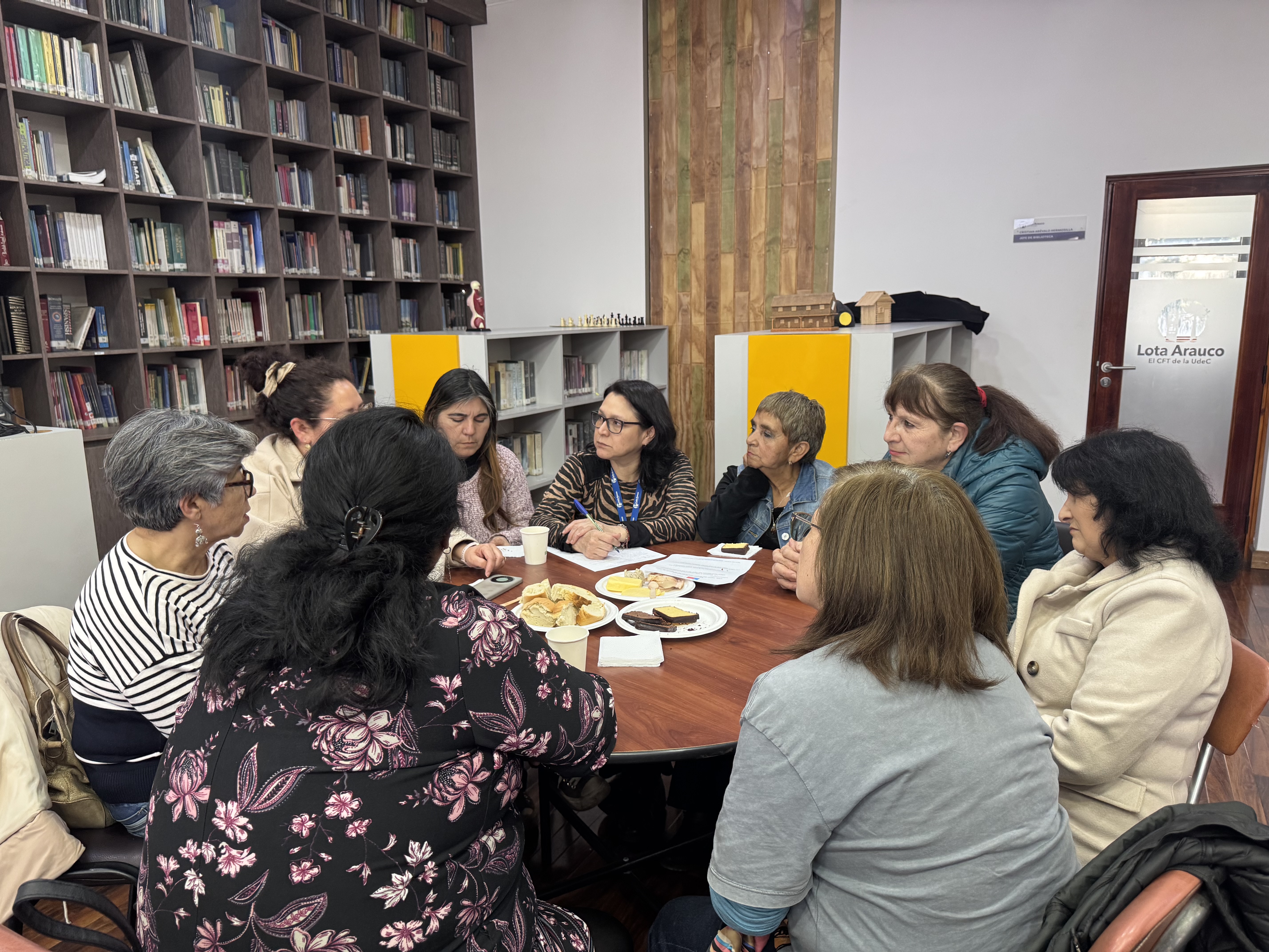 Mujeres de Lota protagonizan primer encuentro comunitario de Memorias del Siglo XX en el Biobío Mujeres de Lota protagonizan primer encuentro comunitario de Memorias del Siglo XX en el Biobío