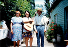 Paola junto a la cantora Catemina Teresa Vargas