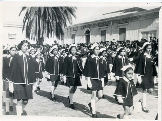 Desfile de alumnas de la Escuela N° 2 Desfile de alumnas de la Escuela N° 2