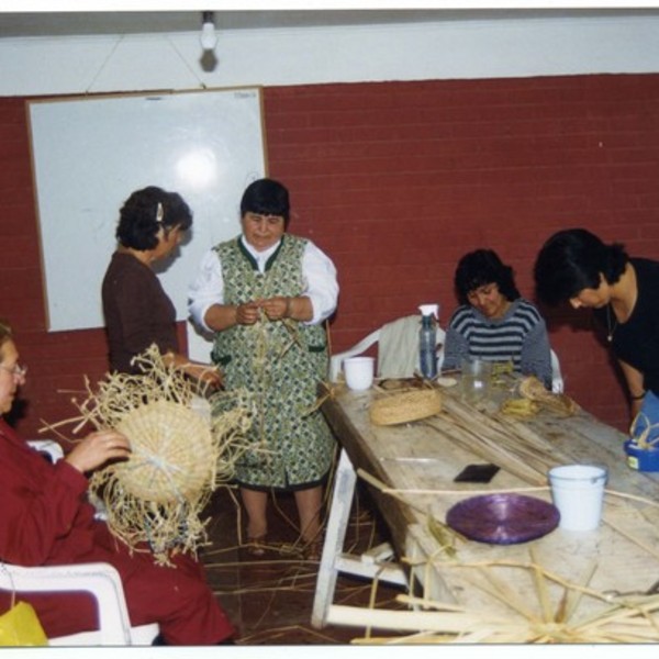 Taller de cestería de totora