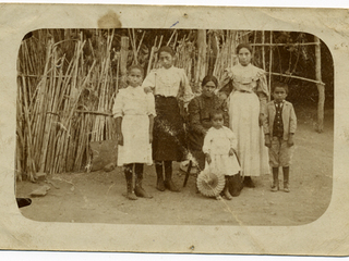 Familia Carvajal Cortés Familia Carvajal Cortés