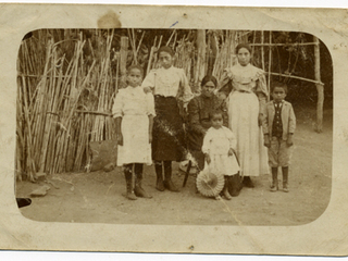 Familia Carvajal Cortés Familia Carvajal Cortés