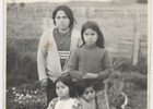 Alicia Díaz y sus nietas