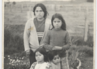 Alicia Díaz y sus nietas Alicia Díaz y sus nietas