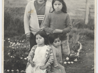 Alicia Díaz y sus nietas Alicia Díaz y sus nietas