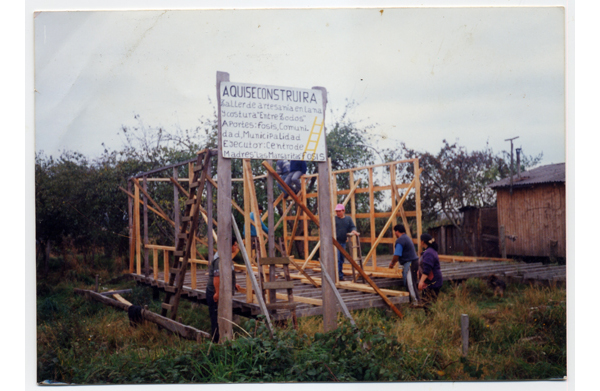 Construcción de centro de madres Construcción de centro de madres