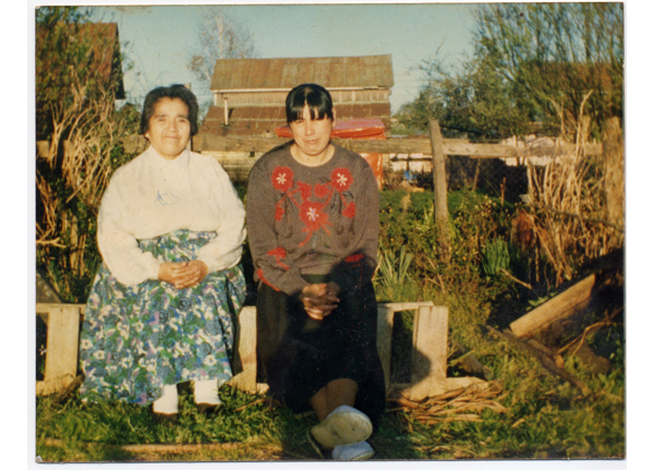 Mujeres en Frutillar