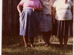 Mujeres en el jardín