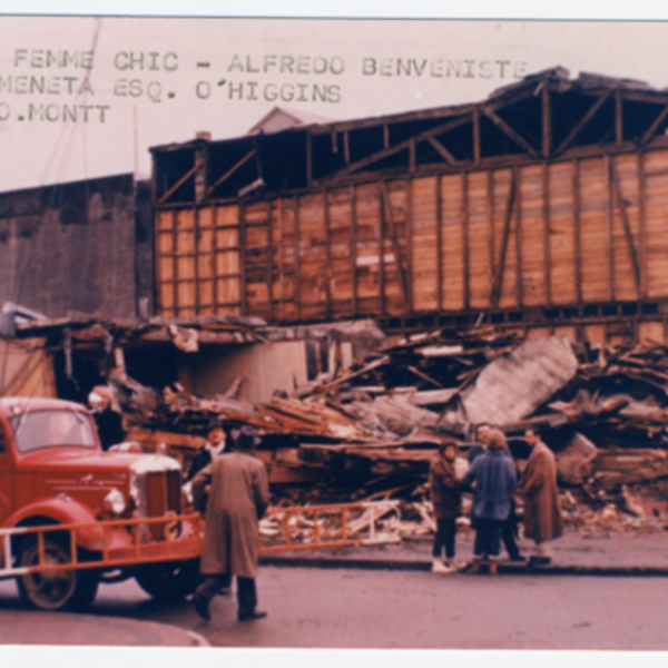 Destrucción de tiendas comerciales