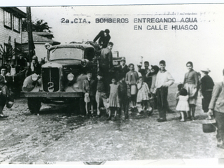 Ayuda de bomberos a damnificados