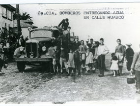 Ayuda de bomberos a damnificados