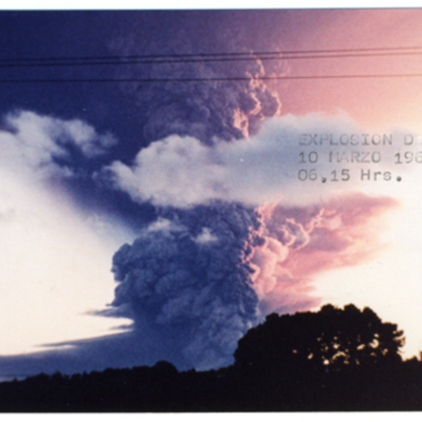 Erupción del volcán Calbuco